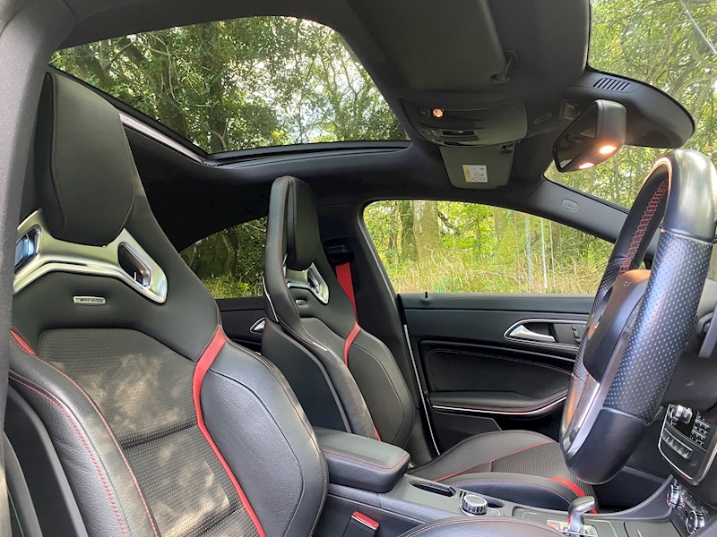 Mercedes-Benz 2.0 CLA45 AMG Coupe 4dr Petrol Speedshift DCT 4MATIC (165 g/km, 360 bhp)