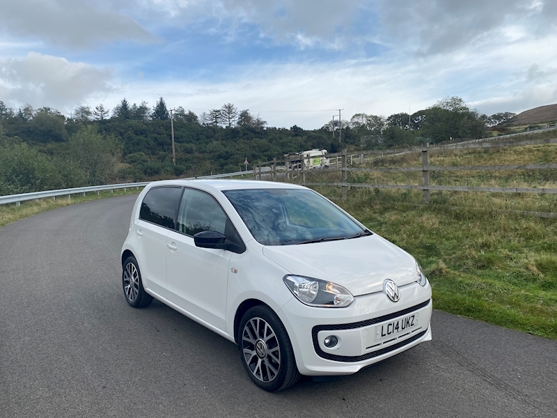 Volkswagen 1.0 Groove up! Hatchback 5dr Petrol Manual (108 g/km, 74 bhp)