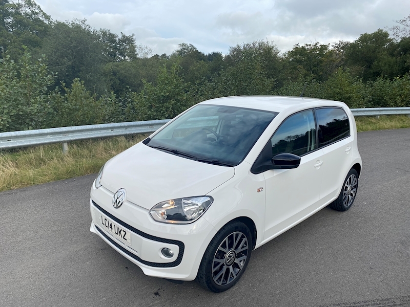 Volkswagen 1.0 Groove up! Hatchback 5dr Petrol Manual (108 g/km, 74 bhp)