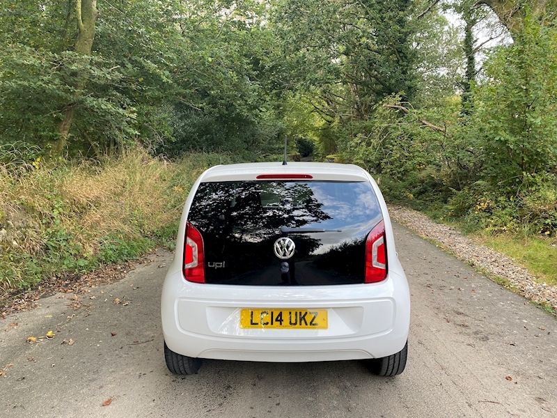 Volkswagen 1.0 Groove up! Hatchback 5dr Petrol Manual (108 g/km, 74 bhp)