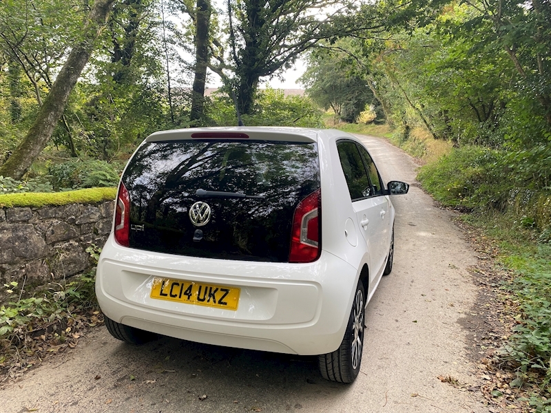 Volkswagen 1.0 Groove up! Hatchback 5dr Petrol Manual (108 g/km, 74 bhp)