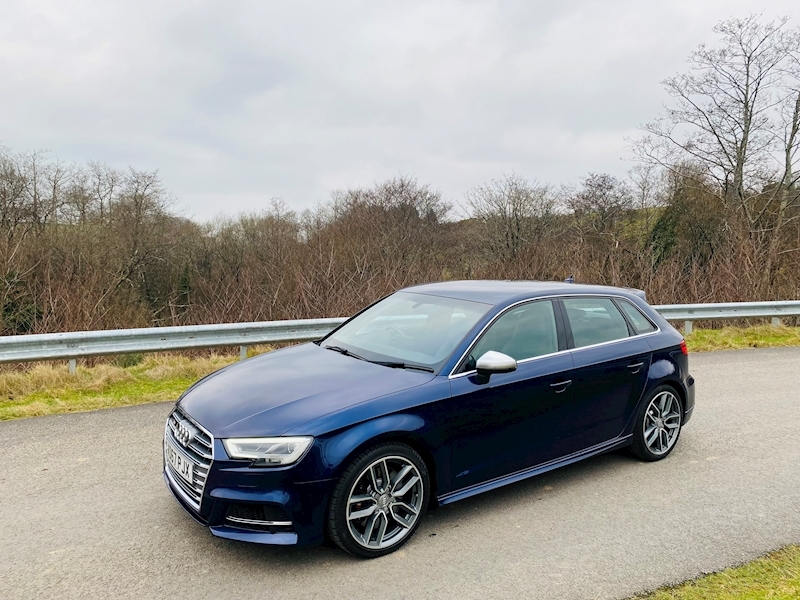 Audi 2.0 TFSI Sportback 5dr Petrol S Tronic quattro (s/s) (310 ps)