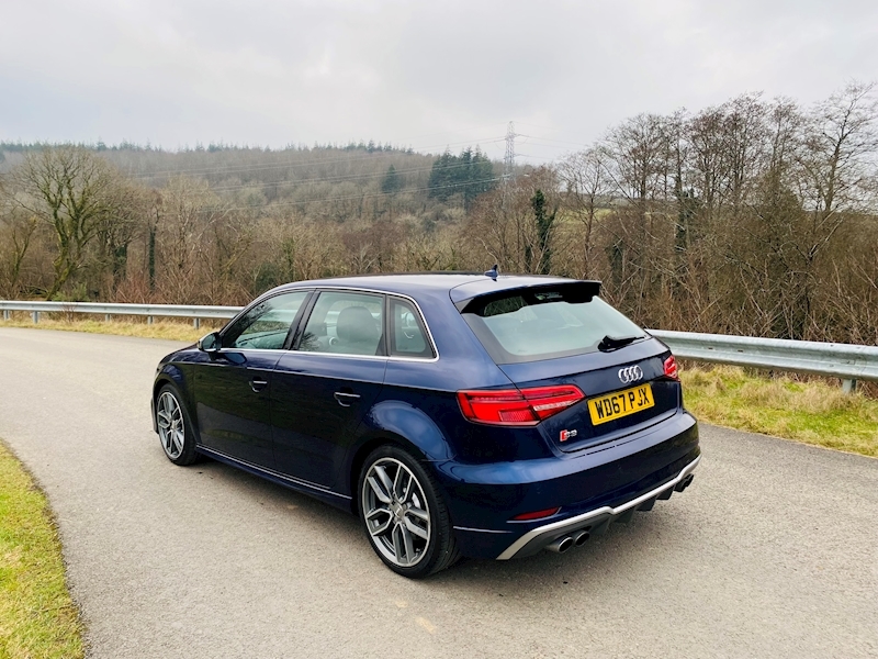 Audi 2.0 TFSI Sportback 5dr Petrol S Tronic quattro (s/s) (310 ps)