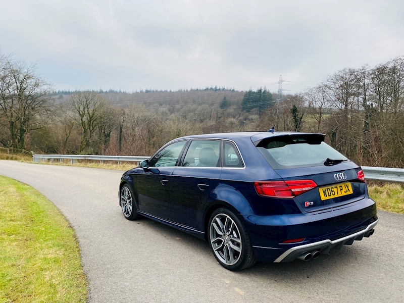 Audi 2.0 TFSI Sportback 5dr Petrol S Tronic quattro (s/s) (310 ps)