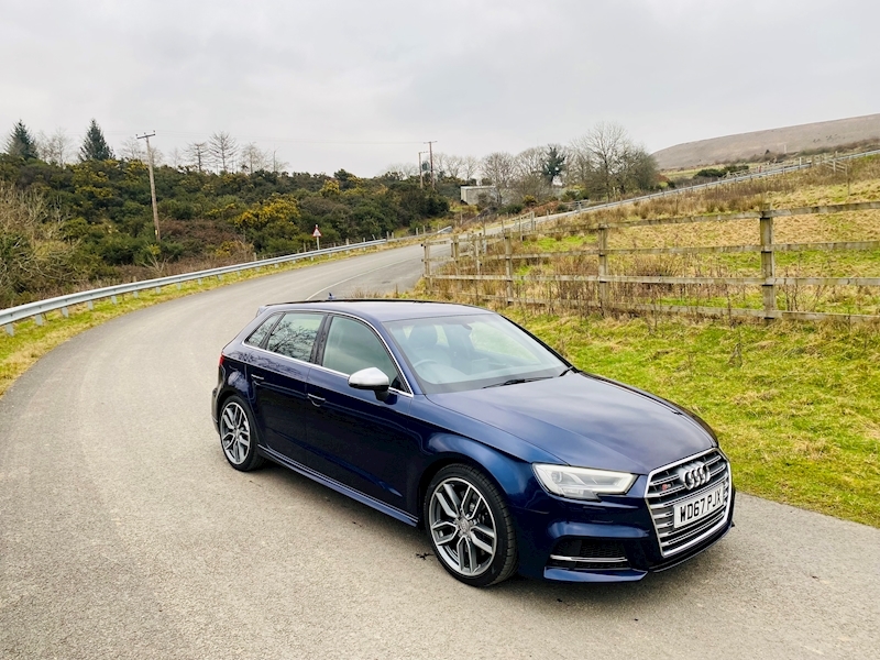 Audi 2.0 TFSI Sportback 5dr Petrol S Tronic quattro (s/s) (310 ps)