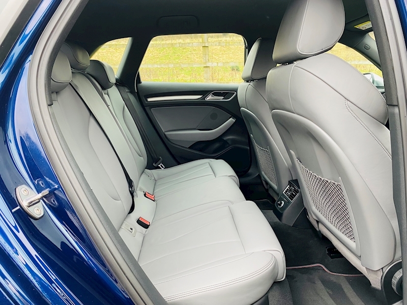 Audi 2.0 TFSI Sportback 5dr Petrol S Tronic quattro (s/s) (310 ps)