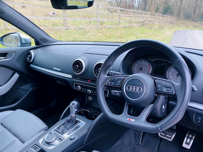 Audi 2.0 TFSI Sportback 5dr Petrol S Tronic quattro (s/s) (310 ps)