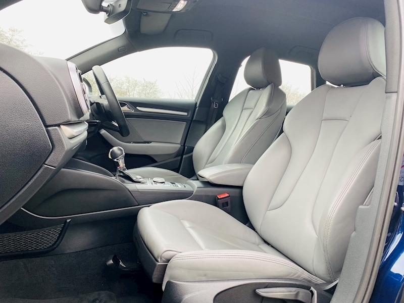 Audi 2.0 TFSI Sportback 5dr Petrol S Tronic quattro (s/s) (310 ps)