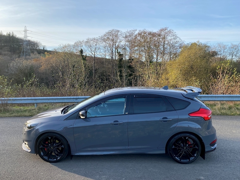 Ford 2.0T EcoBoost ST-3 Hatchback 5dr Petrol (s/s) (250 ps)