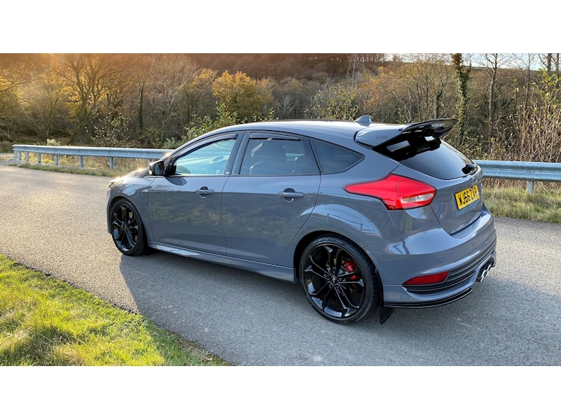 Ford 2.0T EcoBoost ST-3 Hatchback 5dr Petrol (s/s) (250 ps)