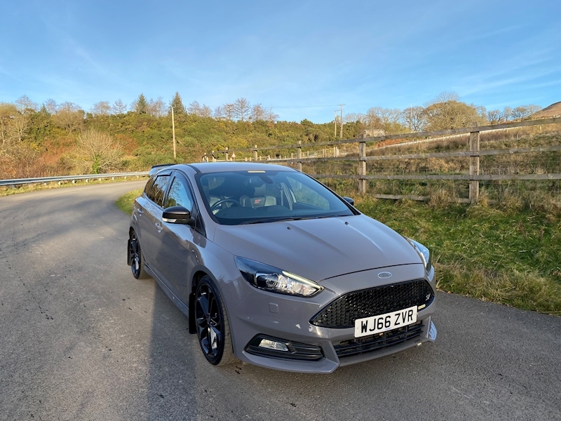 Ford 2.0T EcoBoost ST-3 Hatchback 5dr Petrol (s/s) (250 ps)