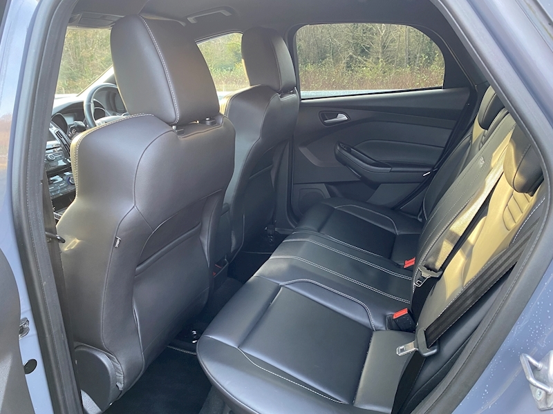 Ford 2.0T EcoBoost ST-3 Hatchback 5dr Petrol (s/s) (250 ps)