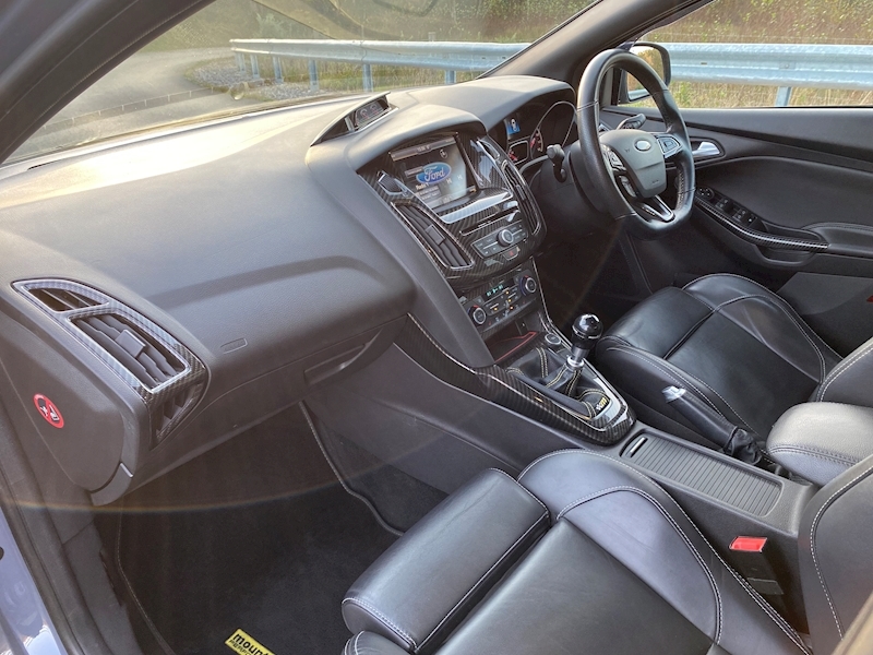 Ford 2.0T EcoBoost ST-3 Hatchback 5dr Petrol (s/s) (250 ps)