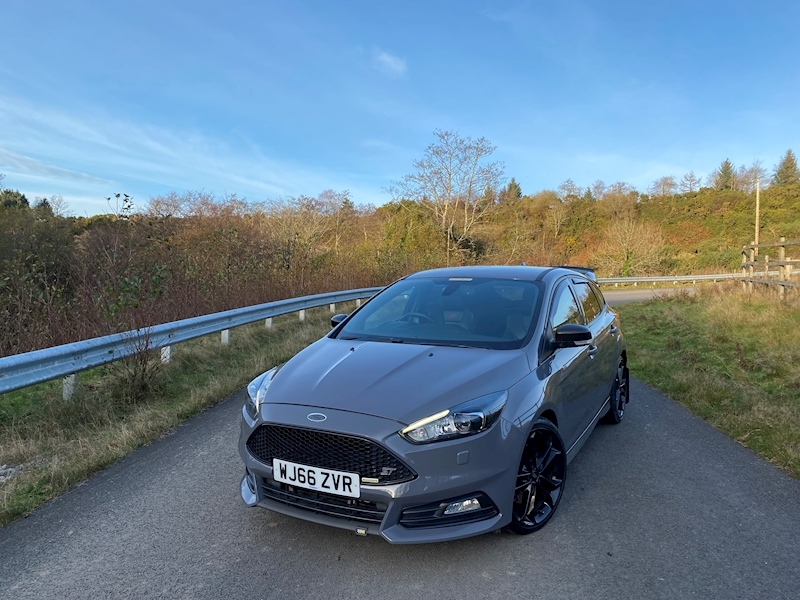 Ford 2.0T EcoBoost ST-3 Hatchback 5dr Petrol (s/s) (250 ps)