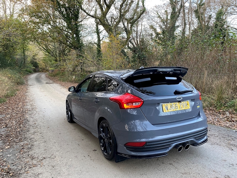 Ford 2.0T EcoBoost ST-3 Hatchback 5dr Petrol (s/s) (250 ps)