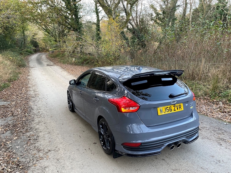 Ford 2.0T EcoBoost ST-3 Hatchback 5dr Petrol (s/s) (250 ps)