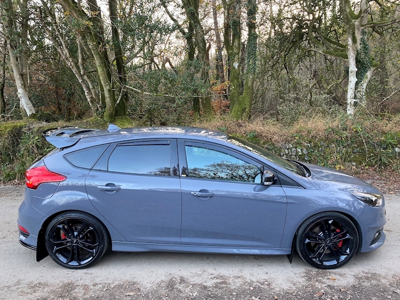 Ford 2.0T EcoBoost ST-3 Hatchback 5dr Petrol (s/s) (250 ps)