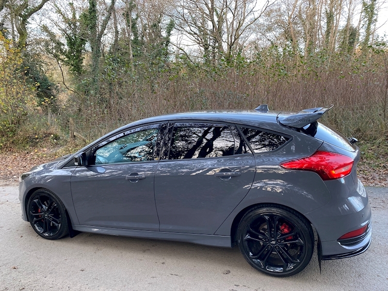 Ford 2.0T EcoBoost ST-3 Hatchback 5dr Petrol (s/s) (250 ps)