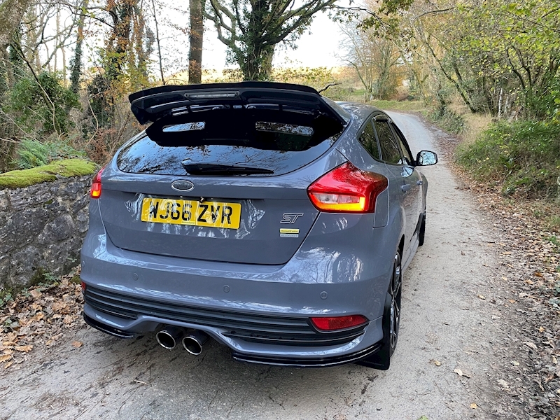 Ford 2.0T EcoBoost ST-3 Hatchback 5dr Petrol (s/s) (250 ps)