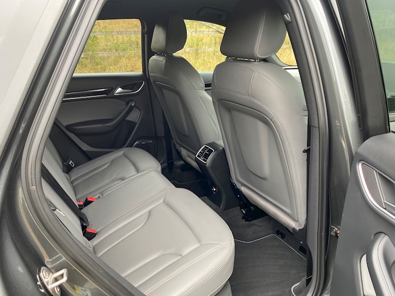 Audi 2.0 TDI Black Edition SUV 5dr Diesel (s/s) (150 ps)