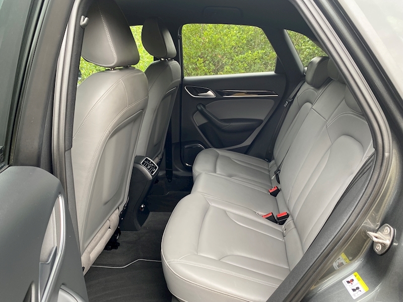 Audi 2.0 TDI Black Edition SUV 5dr Diesel (s/s) (150 ps)