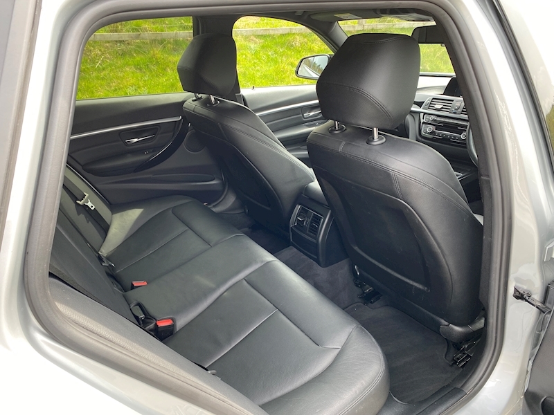 BMW 2.0 320d M Sport Touring 5dr Diesel Auto Euro 6 (s/s) (190 ps)