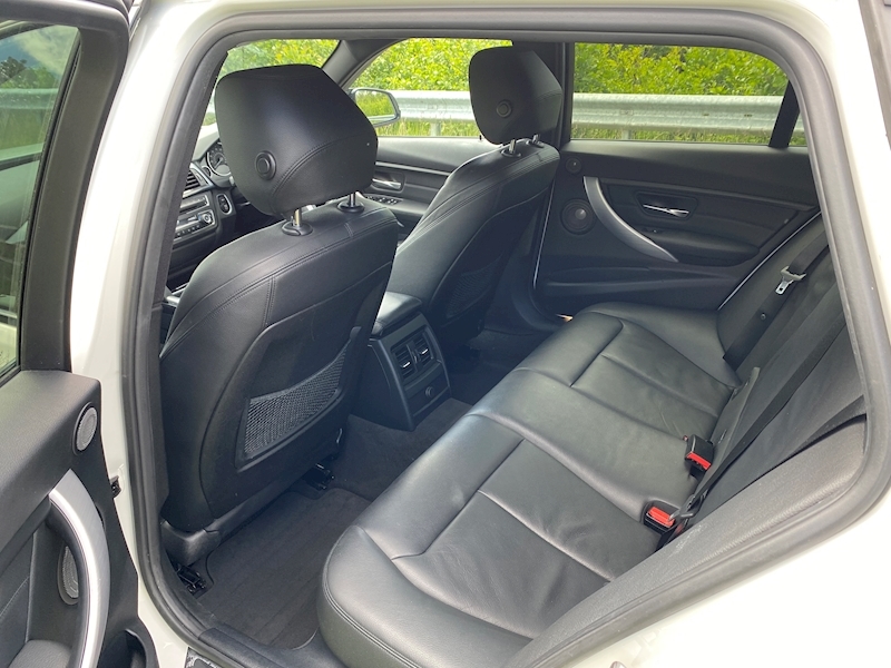 BMW 3.0 330d M Sport Touring 5dr Diesel Sport Auto (s/s) (138 g/km, 258 bhp)