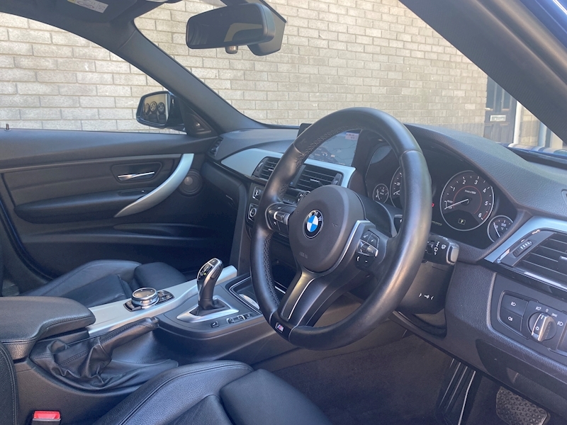 BMW 3.0 330d M Sport Touring 5dr Diesel Sport Auto (s/s) (135 g/km, 258 bhp)