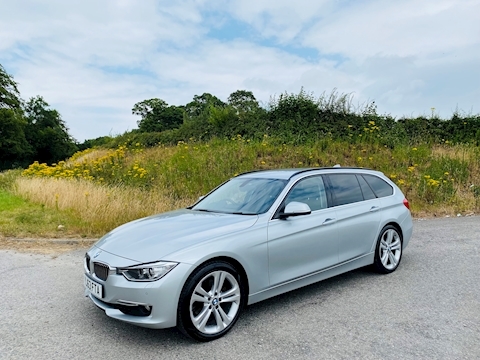 BMW 3.0 330d Luxury Touring 5dr Diesel Auto xDrive Euro 5 (s/s) (258 ps)