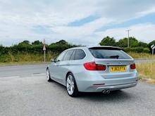 3.0 330d Luxury Touring 5dr Diesel Auto xDrive Euro 5 (s/s) (258 ps)
