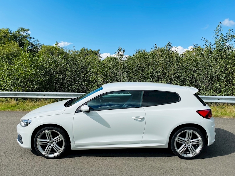 Volkswagen 2.0 TDI BlueMotion Tech R-Line Hatchback 3dr Diesel Manual Euro 6 (s/s) (184 ps)