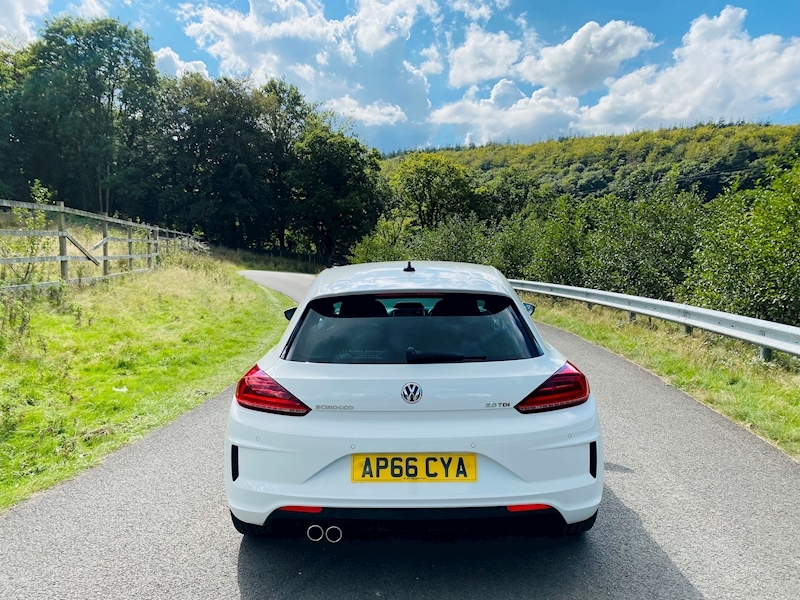 Volkswagen 2.0 TDI BlueMotion Tech R-Line Hatchback 3dr Diesel Manual Euro 6 (s/s) (184 ps)