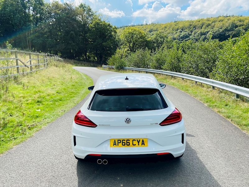 Volkswagen 2.0 TDI BlueMotion Tech R-Line Hatchback 3dr Diesel Manual Euro 6 (s/s) (184 ps)