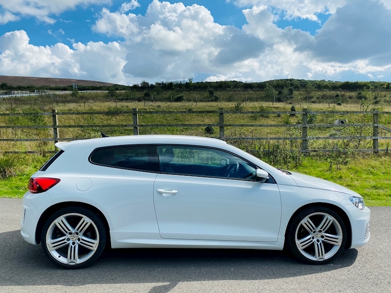 Volkswagen 2.0 TDI BlueMotion Tech R-Line Hatchback 3dr Diesel Manual Euro 6 (s/s) (184 ps)