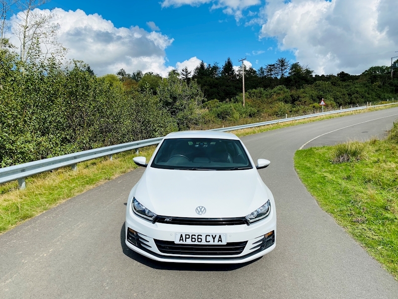 Volkswagen 2.0 TDI BlueMotion Tech R-Line Hatchback 3dr Diesel Manual Euro 6 (s/s) (184 ps)