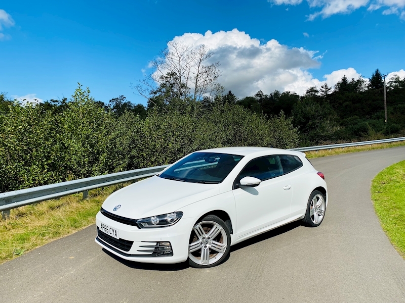 Volkswagen 2.0 TDI BlueMotion Tech R-Line Hatchback 3dr Diesel Manual Euro 6 (s/s) (184 ps)