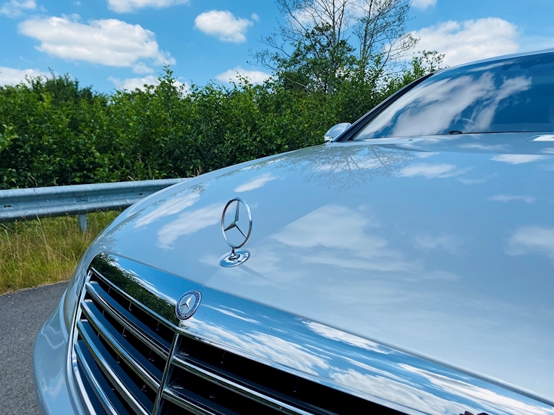 Mercedes-Benz 6.2 S63L V8 AMG Saloon 4dr Petrol 7G-Tronic (355 g/km, 525 bhp)