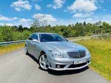 6.2 S63L V8 AMG Saloon 4dr Petrol 7G-Tronic (355 g/km, 525 bhp)