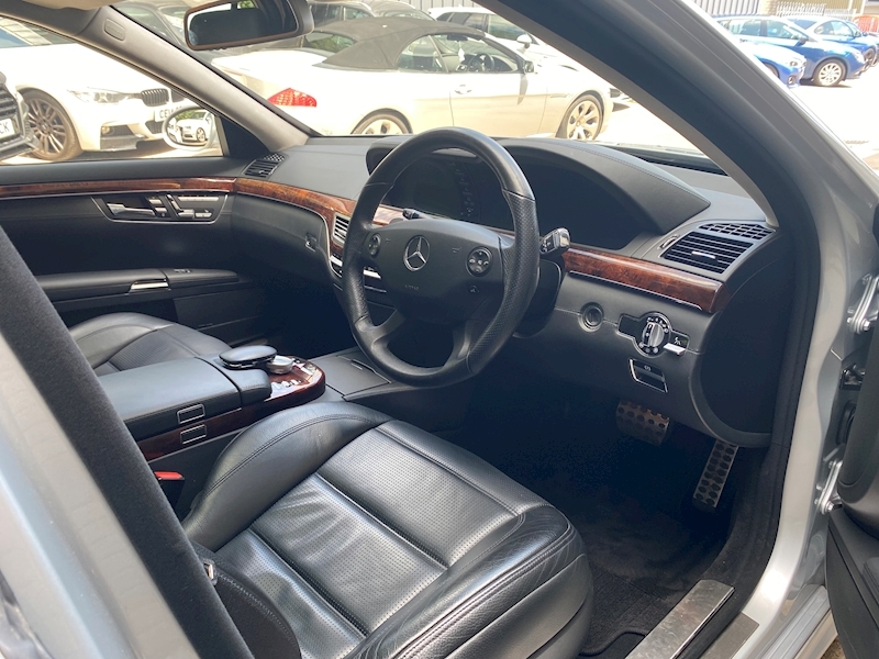 Mercedes-Benz 6.2 S63L V8 AMG Saloon 4dr Petrol 7G-Tronic (355 g/km, 525 bhp)