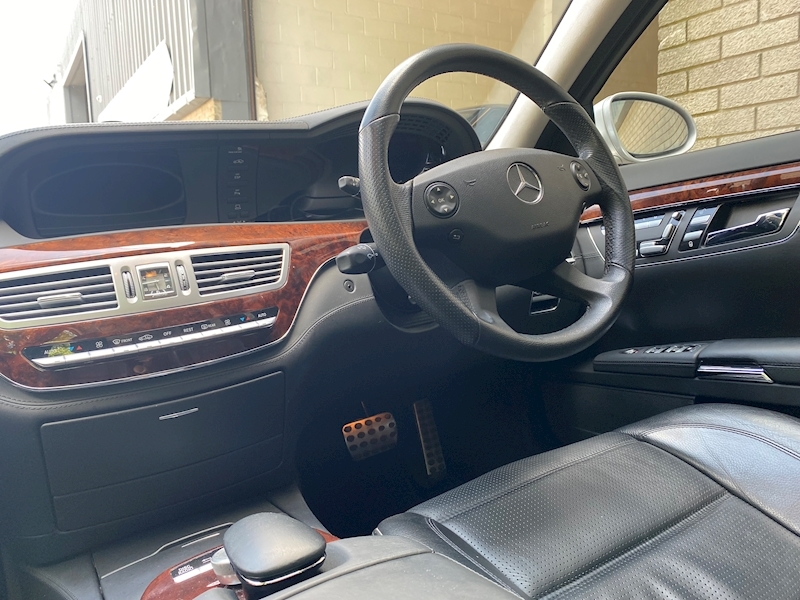 Mercedes-Benz 6.2 S63L V8 AMG Saloon 4dr Petrol 7G-Tronic (355 g/km, 525 bhp)