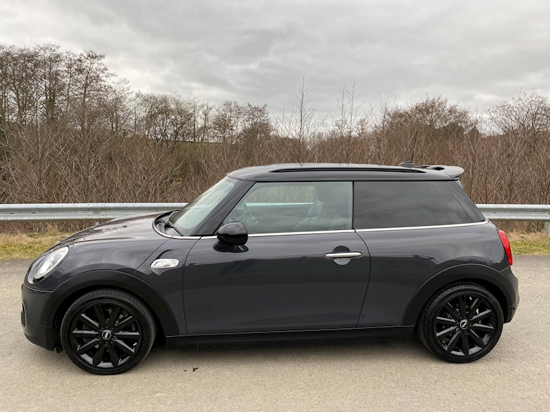 MINI 2.0 Cooper SD Hatchback 3dr Diesel Auto 6Spd Euro 6 (s/s) (170 ps)