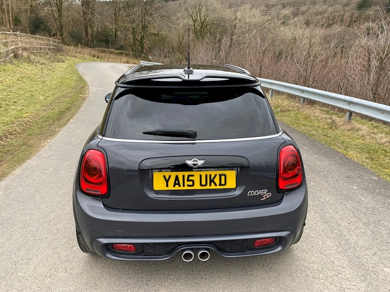 MINI 2.0 Cooper SD Hatchback 3dr Diesel Auto 6Spd Euro 6 (s/s) (170 ps)