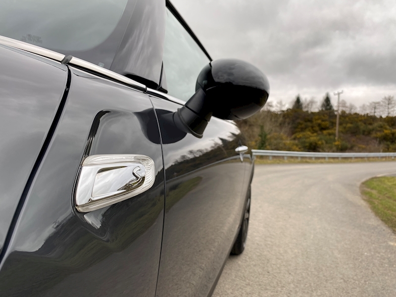 MINI 2.0 Cooper SD Hatchback 3dr Diesel Auto 6Spd Euro 6 (s/s) (170 ps)