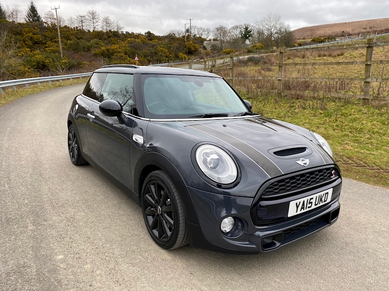 MINI 2.0 Cooper SD Hatchback 3dr Diesel Auto 6Spd Euro 6 (s/s) (170 ps)