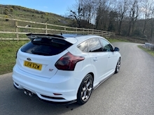 2.0 EcoBoost ST-2 Hatchback 5dr Petrol Manual (169 g/km, 247 bhp)