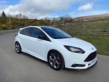 2.0 EcoBoost ST-2 Hatchback 5dr Petrol Manual (169 g/km, 247 bhp)