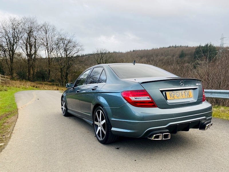 Mercedes-Benz 3.0 C350 CDI V6 BlueEfficiency Sport Edition 125 Saloon 4dr Diesel G-Tronic Euro 5 (s/s) (265 ps)