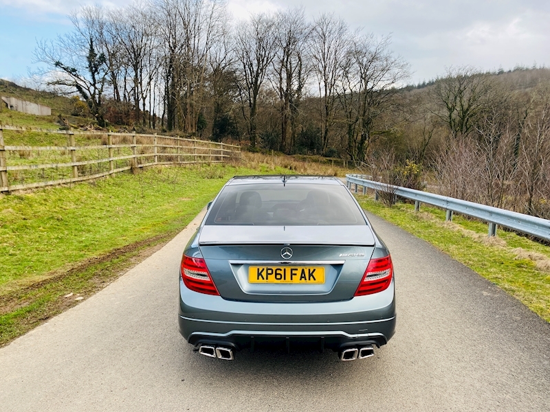 Mercedes-Benz 3.0 C350 CDI V6 BlueEfficiency Sport Edition 125 Saloon 4dr Diesel G-Tronic Euro 5 (s/s) (265 ps)