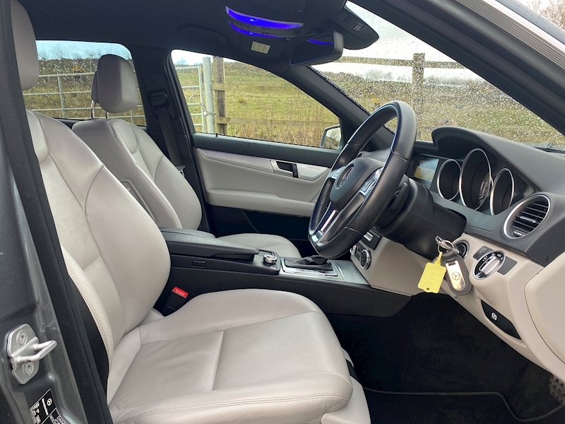 Mercedes-Benz 3.0 C350 CDI V6 BlueEfficiency Sport Edition 125 Saloon 4dr Diesel G-Tronic Euro 5 (s/s) (265 ps)