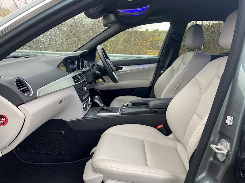 Mercedes-Benz 3.0 C350 CDI V6 BlueEfficiency Sport Edition 125 Saloon 4dr Diesel G-Tronic Euro 5 (s/s) (265 ps)